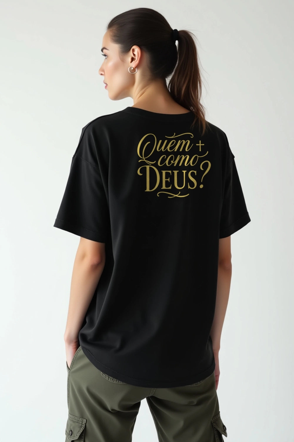 Camisa Oversized Quem Como Deus?