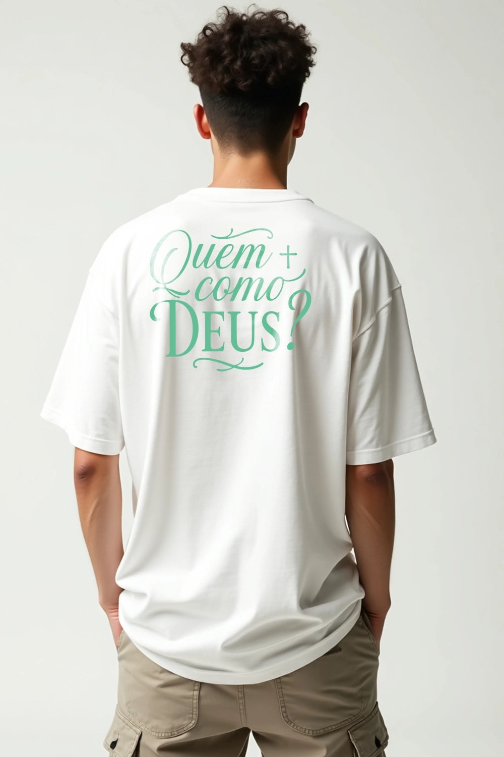 Camisa Oversized Quem Como Deus?