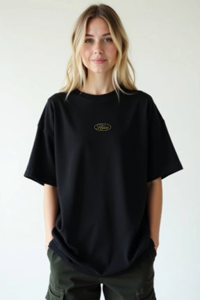 Camisa Oversized Quem Como Deus?